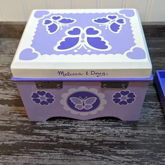 Melissa & Doug Purple Kid's Jewelry Box with Mirror and Pull Out Tray - Picture 5 of 8